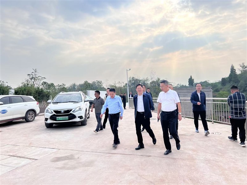 c9c4b431d9e6b43f5e6691f437cc24e_Jc